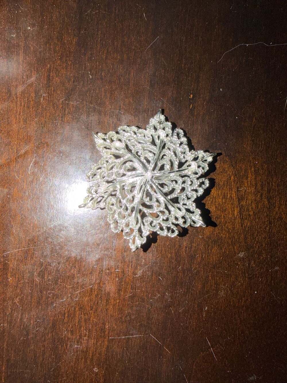 Gerry's Silver Tone Filigree Flower Brooch Snow Flake Vintage Costume Jewelry -